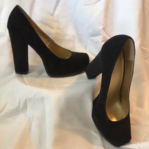 Black Mossimo chunky heels